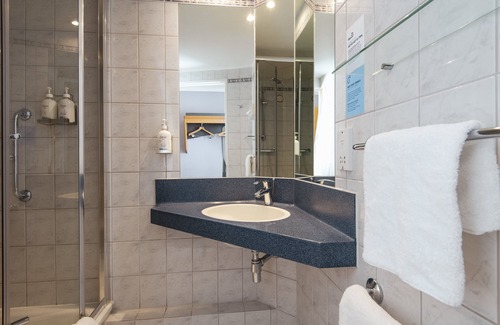 Quedgeley Hotel | Holiday Inn Express Gloucester - South by IHG