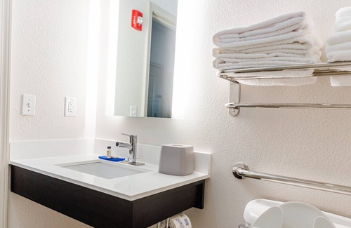 Greenville Hotel | Holiday Inn Express Greenville by IHG