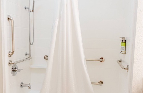 Greenville Hotel | Holiday Inn Express Greenville by IHG