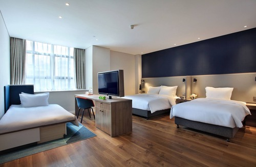 Xiufeng Hotel | Holiday Inn Express Guilin City Center by IHG