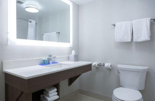 Charlottetown Hotel | Holiday Inn Express Hotel & Suites Charlottetown by IHG