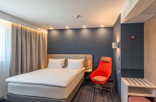 Egestorf Hotel | Holiday Inn Express Hamburg South A7 AS42 by IHG