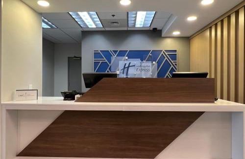 Harrisburg Hotel | Holiday Inn Express Harrisburg I-81 - Hershey By IHG