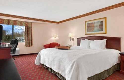 Rocky Hill Hotel | Holiday Inn Express Hartford South - Rocky Hill by IHG