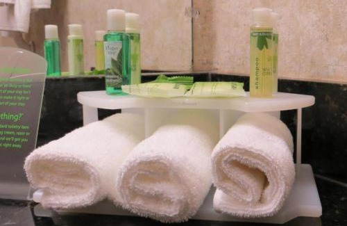 Hays Hotel | Holiday Inn Express Hays by IHG
