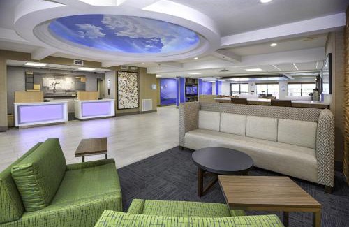 Baymeadows Hotel | Holiday Inn Express Hotel & Suites Jacksonville-South by IHG