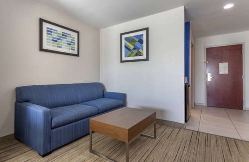 Natchitoches Hotel | Holiday Inn Express Hotel & Suites Natchitoches by IHG