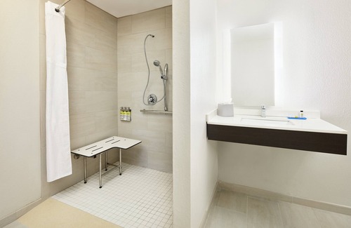 Port Richey Hotel | Holiday Inn Express Hotel & Suites Port Richey by IHG