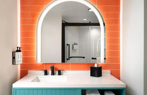 Solana Beach Resort | Holiday Inn Express Hotel & Suites Solana Beach-Del Mar by IHG