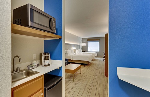 Weatherford Hotel | Holiday Inn Express Hotel & Suites Weatherford by IHG