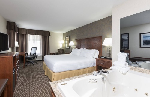 Holland Hotel | Holiday Inn Express Holland by IHG