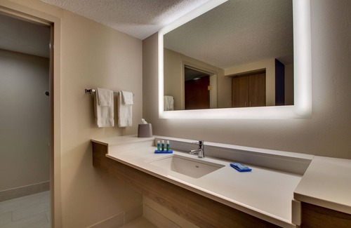 Horse Cave Hotel | Holiday Inn Express Horse Cave by IHG