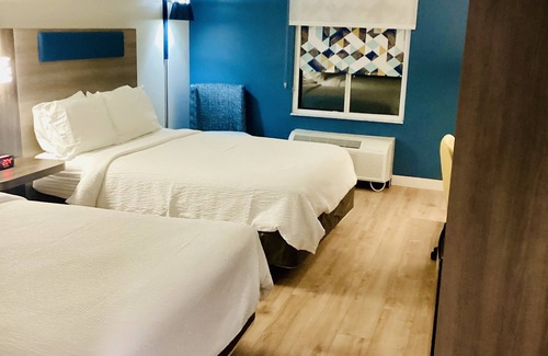 Banana River Estates Hotel | Holiday Inn Express Hotels & Suites Cocoa Beach by IHG