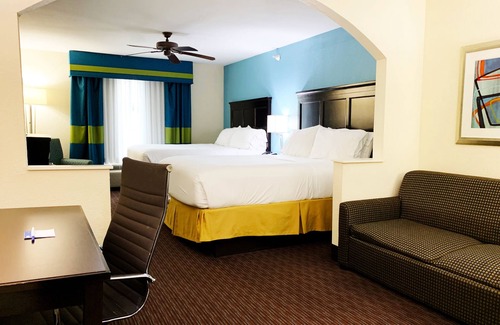 Gainesville Hotel | Holiday Inn Express Hotel & Suites Gainesville by IHG