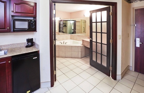 Gainesville Hotel | Holiday Inn Express Hotel & Suites Gainesville by IHG