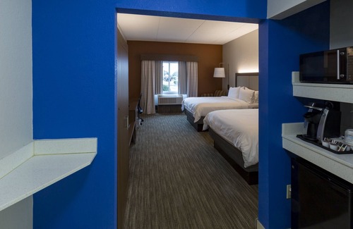 Hillview Hotel | Holiday Inn Express Hotel & Suites Hillview by IHG