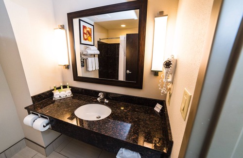 Rockingham Hotel | Holiday Inn Express Hotel & Suites Rockingham by IHG