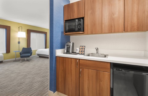 North Natomas Hotel | Holiday Inn Express Hotel Sacramento Airport Natomas by IHG