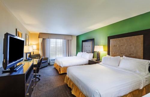 Eagle Pass Hotel | Holiday Inn Express Hotel & Suites Eagle Pass by IHG