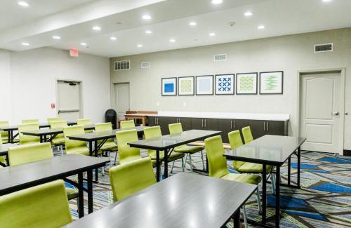 Greenville Hotel | Holiday Inn Express Hotel & Suites Greenville by IHG