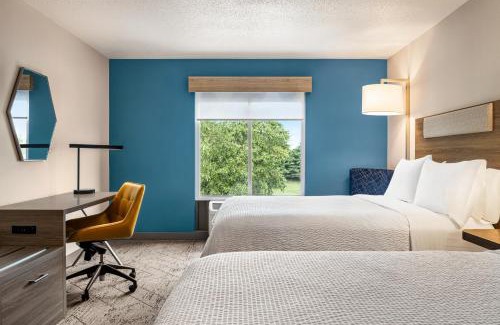 Halfway Hotel | Holiday Inn Express Hotel & Suites Hagerstown by IHG