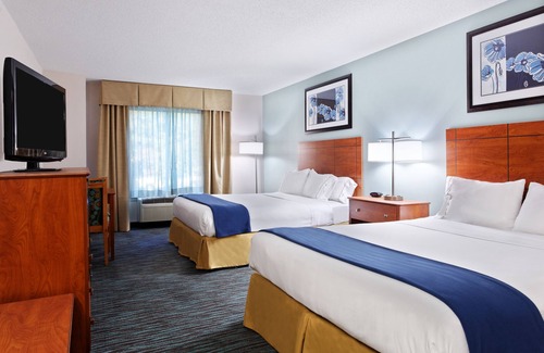 Brandermill Hotel | Holiday Inn Express Hotel & Suites Richmond-Brandermill by IHG