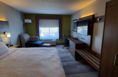Kinston Hotel | Holiday Inn Express Hotel and Suites Kinston by IHG