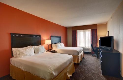 Altus Hotel | Holiday Inn Express Hotel and Suites Altus by IHG