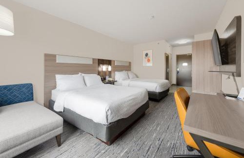 Southwest Edmonton Hotel | Holiday Inn Express Hotel & Suites-Edmonton South by IHG