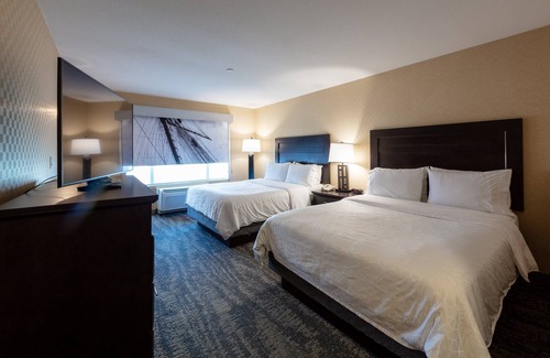 Richmond Hotel | Holiday Inn Express Hotel & Suites Riverport Richmond by IHG