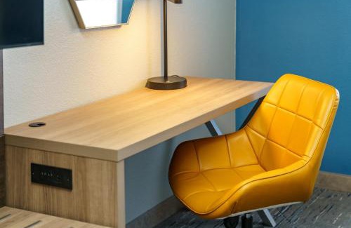 Southwest Raleigh Hotel | Holiday Inn Express Hotel Raleigh Southwest by IHG