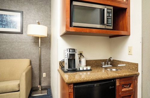 Barstow Hotel | Holiday Inn Express Hotel & Suites Barstow-Outlet Center by IHG