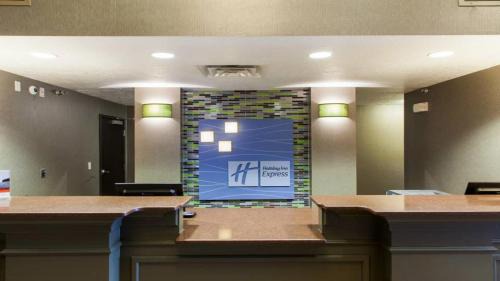 Brandon Hotel | Holiday Inn Express Hotel & Suites Sioux Falls-Brandon by IHG