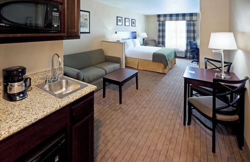 Cicero Hotel | Holiday Inn Express Hotel & Suites Syracuse North - Cicero by IHG