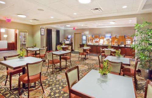 Cumming Hotel | Holiday Inn Express Hotel & Suites Atlanta-Cumming by IHG