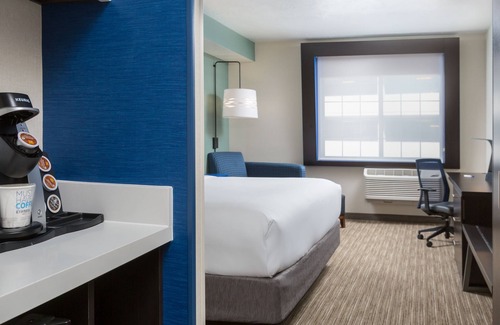 Eugene Hotel | Holiday Inn Express Hotel & Suites Eugene Downtown-University by IHG