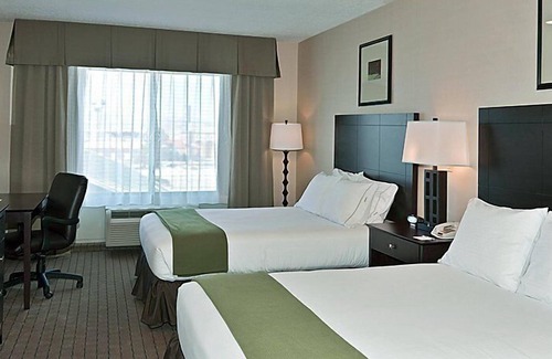 Grants Hotel | Holiday Inn Express Hotel & Suites Grants - Milan by IHG