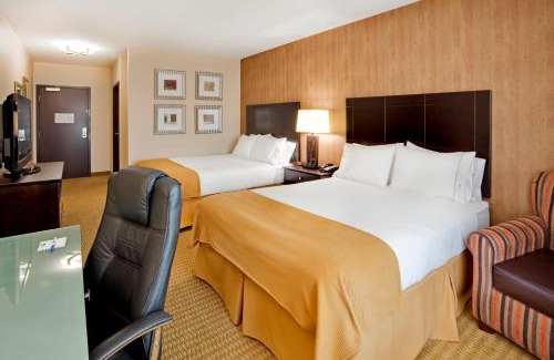 Lebanon Hotel | Holiday Inn Express Hotel & Suites Lebanon by IHG