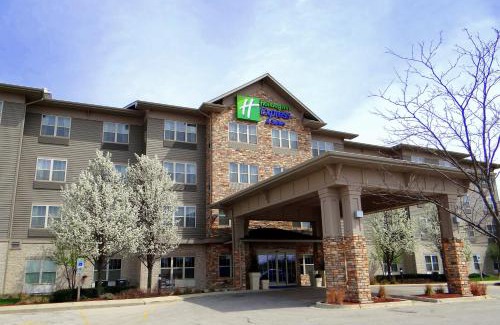 Roselle Hotel | Holiday Inn Express Hotel & Suites Chicago West Roselle by IHG