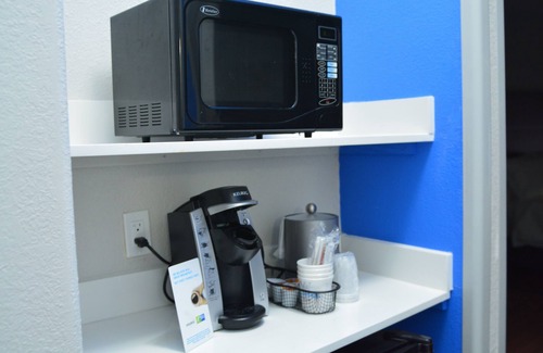 Seguin Hotel | Holiday Inn Express Hotel & Suites Seguin by IHG