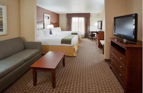 Willows Hotel | Holiday Inn Express Hotel & Suites Willows by IHG