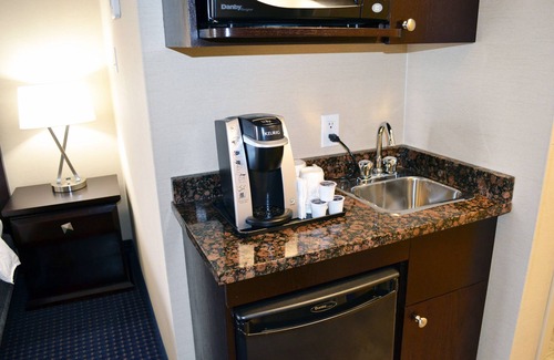 Edson Hotel | Holiday Inn Express Hotel & Suites Edson by IHG