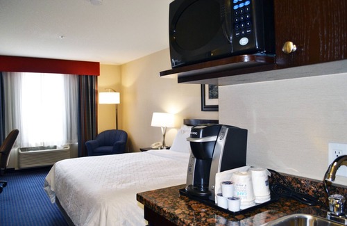 Edson Hotel | Holiday Inn Express Hotel & Suites Edson by IHG