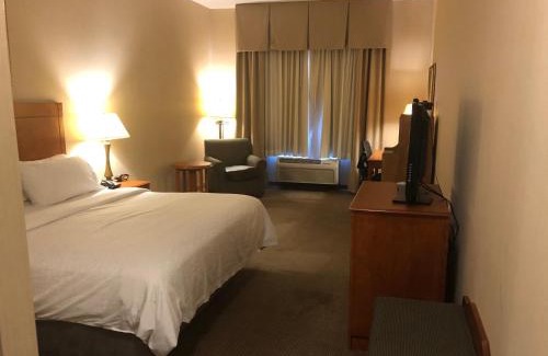 Howell Hotel | Holiday Inn Express Hotel & Suites Howell by IHG