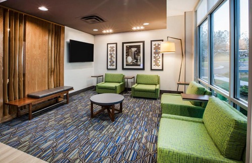 Murray Hotel | Holiday Inn Express Hotel & Suites Murray by IHG