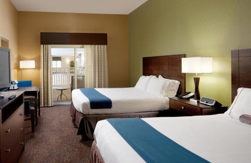 Saginaw Hotel | Holiday Inn Express Hotel & Suites Saginaw by IHG