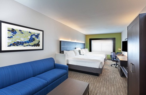 Sealy Hotel | Holiday Inn Express Hotel & Suites Sealy by IHG