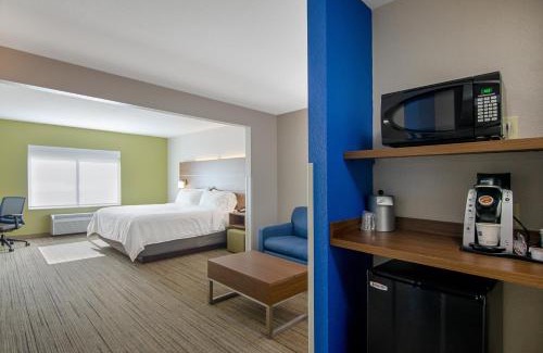 Weston Hotel | Holiday Inn Express Hotel & Suites Weston by IHG