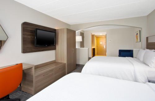 Dover Hotel | Holiday Inn Express Hotel & Suites Dover by IHG