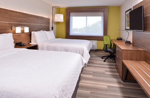 Elgin Hotel | Holiday Inn Express Hotel & Suites Elgin by IHG